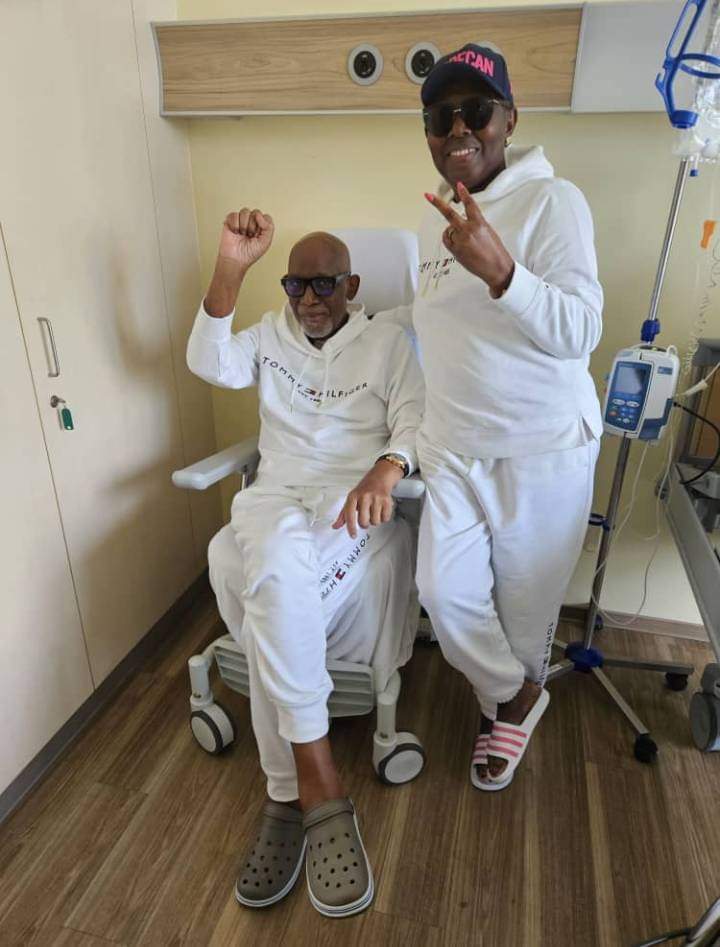 Ondo: ‘Aketi dey kampe’ – Akeredolu’s wife shares photo of husband in medical facility